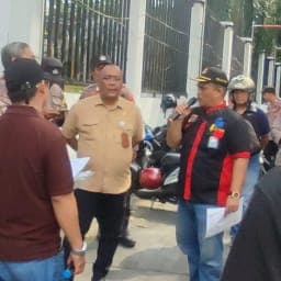 GERBRAK Gelar Aksi di DPRD Sumut, Soroti Sejumlah Isu Dugaan Korupsi dan Pelayanan Publik