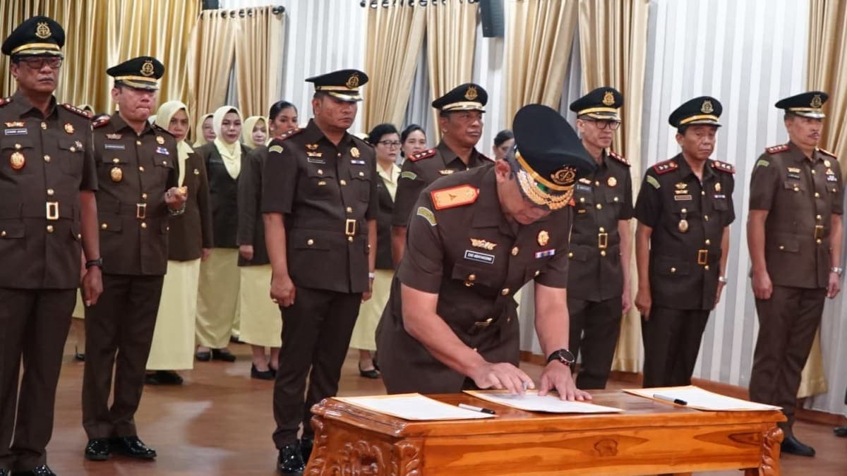 Kejati Sumut “Bersih-Bersih”, Kajari Batu Bara Diganti: Kajati Tegas, Jangan Main Jabatan dan Transaksi Hukum