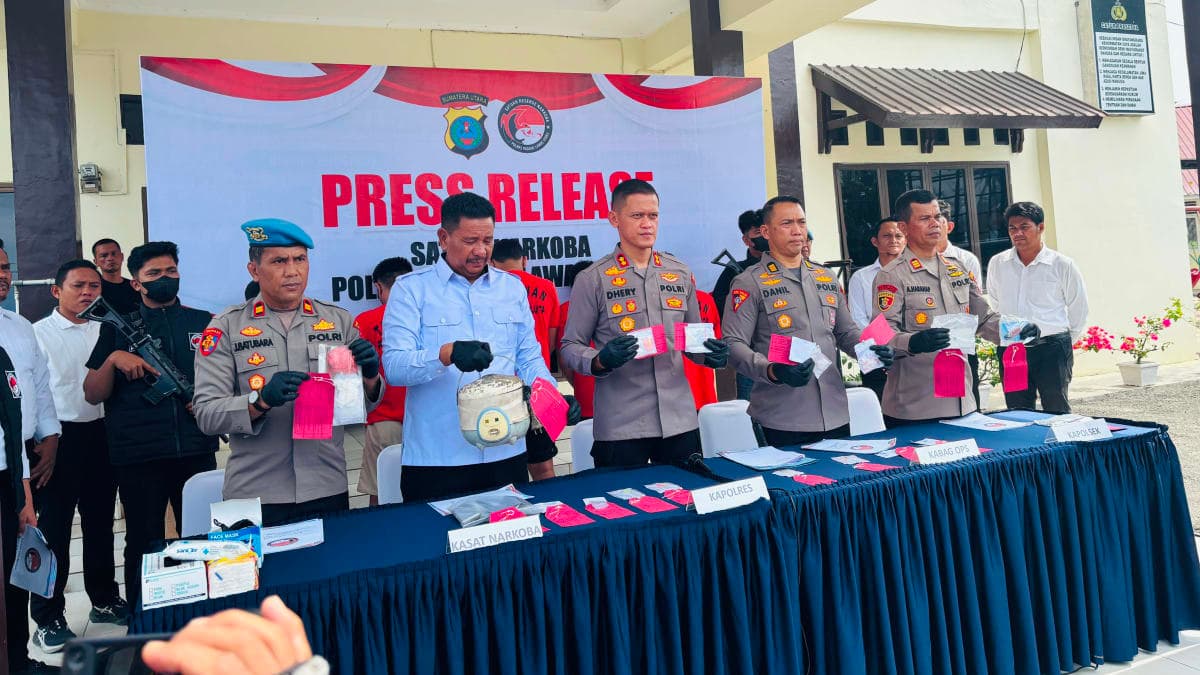 Delapan Hari Berdiri, Polres Paluta Ungkap Lima Kasus Narkotika, 5 Tersangka Diamankan