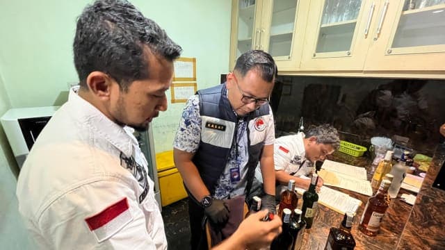 THM Phantom Medan Tak Miliki Izin NPPBKC, Polisi dan Bea Cukai Temukan Miras Berpita Cukai Palsu