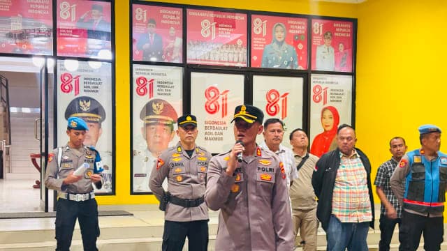 Kapolres Paluta Pimpin Langsung Razia Tempat Hiburan Malam Jelang HUT RI Ke-81, 13 Orang Diamankan